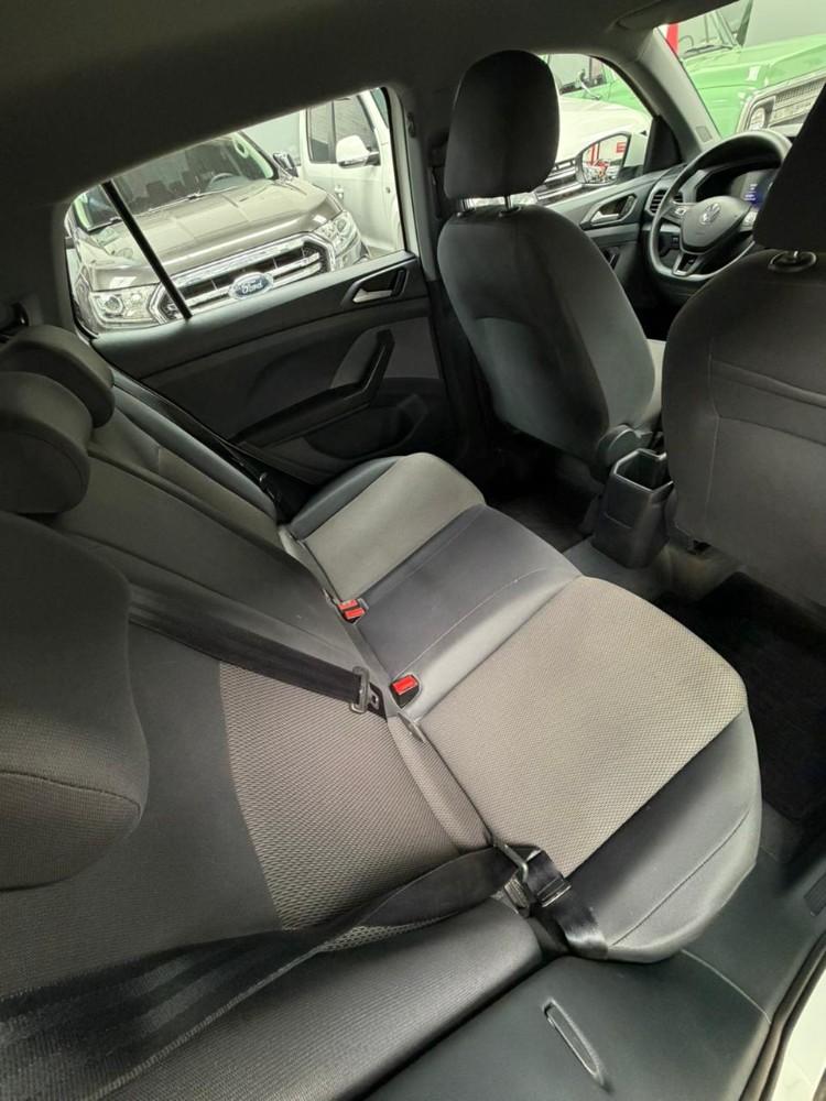 Volkswagen T-CROSS 170TSI MT — foto 4